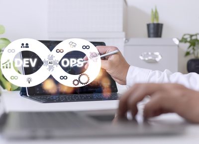 Définition du DevOps : l'essentiel pour transformer l'IT
